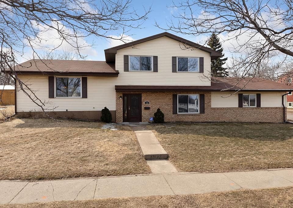 1st image of 732 Concordia Ave