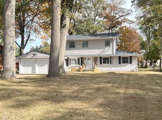 523 Drake Rd, Galveston, IN 46932