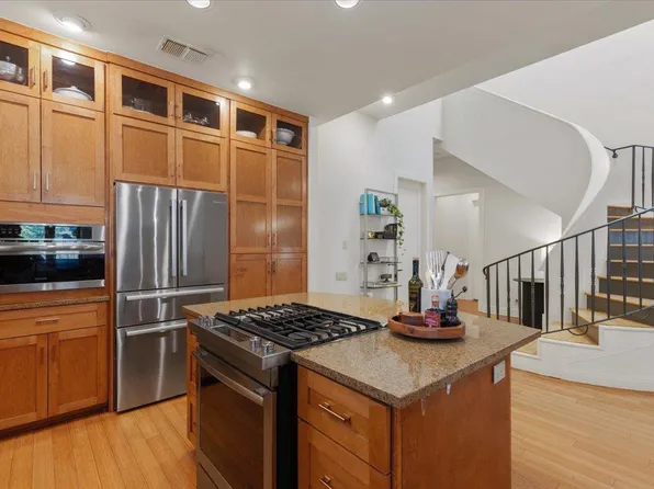 2207 Forest Trl #A, Austin, TX 78703