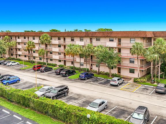 2nd image of 4970 E Sabal Palm Boulevard