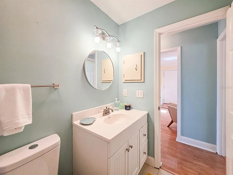 209 S 4th St #C — Photo 19