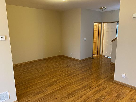 3rd image of 1504 Cambria Dr Unit 2