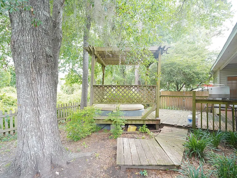 5370 Appledore Ln — Photo 33