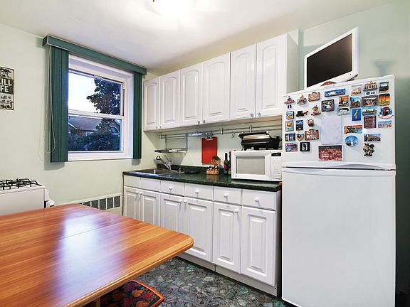 2nd image of 2711 Avenue X APT 1J