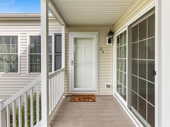 4th image of 23 Brookstone Dr #23