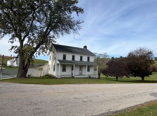 404 W Springfield Rd, Seven Valleys, PA 17360