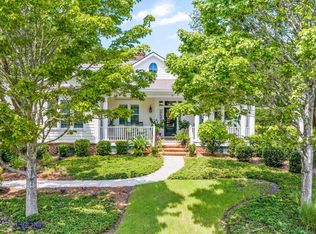 92 Cottage Ct, Pawleys Island, SC 29585