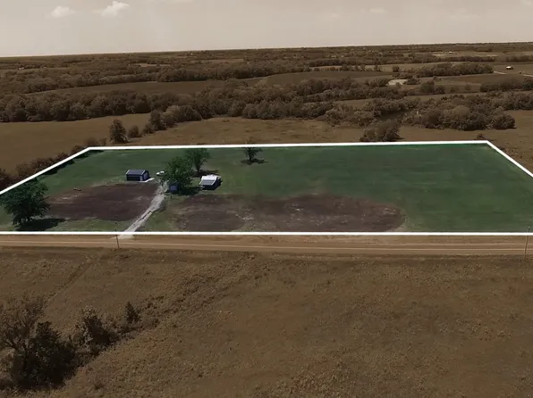 3748 NE State Route B, Hamilton, MO 64644