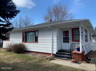 447 11th Ave NW, Watertown, SD 57201