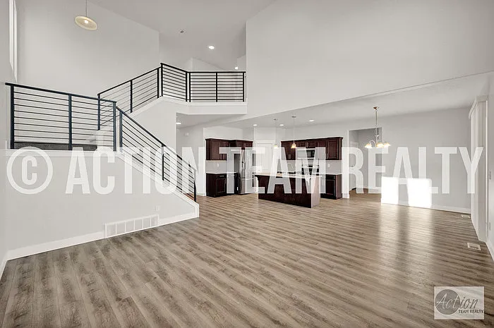 106 N Midland Dr — Photo 9