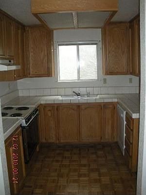 2nd image of 7661 Suncountry Ln