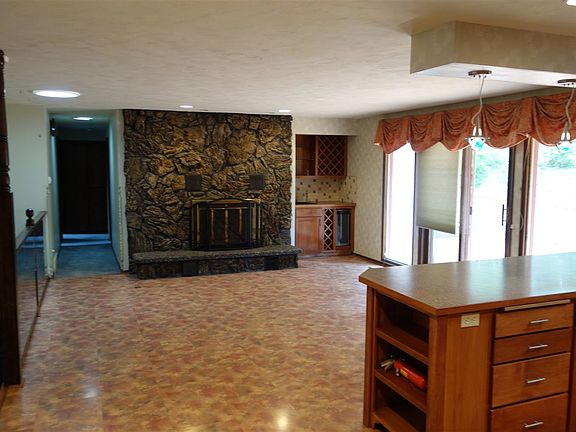 3rd image of 5105 S Cree Dr