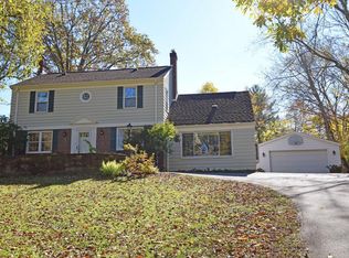 944 Sutton Rd, Anderson Twp, OH 45230