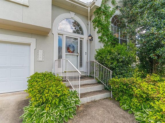 2nd image of 6860 Robinwood Trl