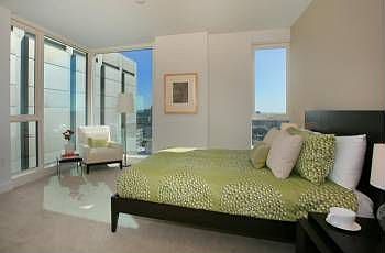 3rd image of 631 Folsom St APT 17F
