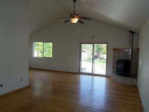 2nd image of 191 Parker Ln