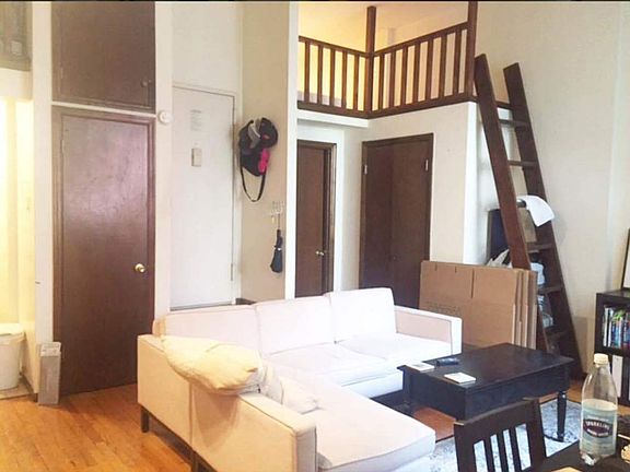 3rd image of 51 W 70th St APT 1C