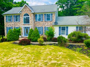 505 Mulberry Ct, East Stroudsburg, PA 18301