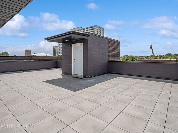 5th image of 4906 N Kenmore Ave #3S