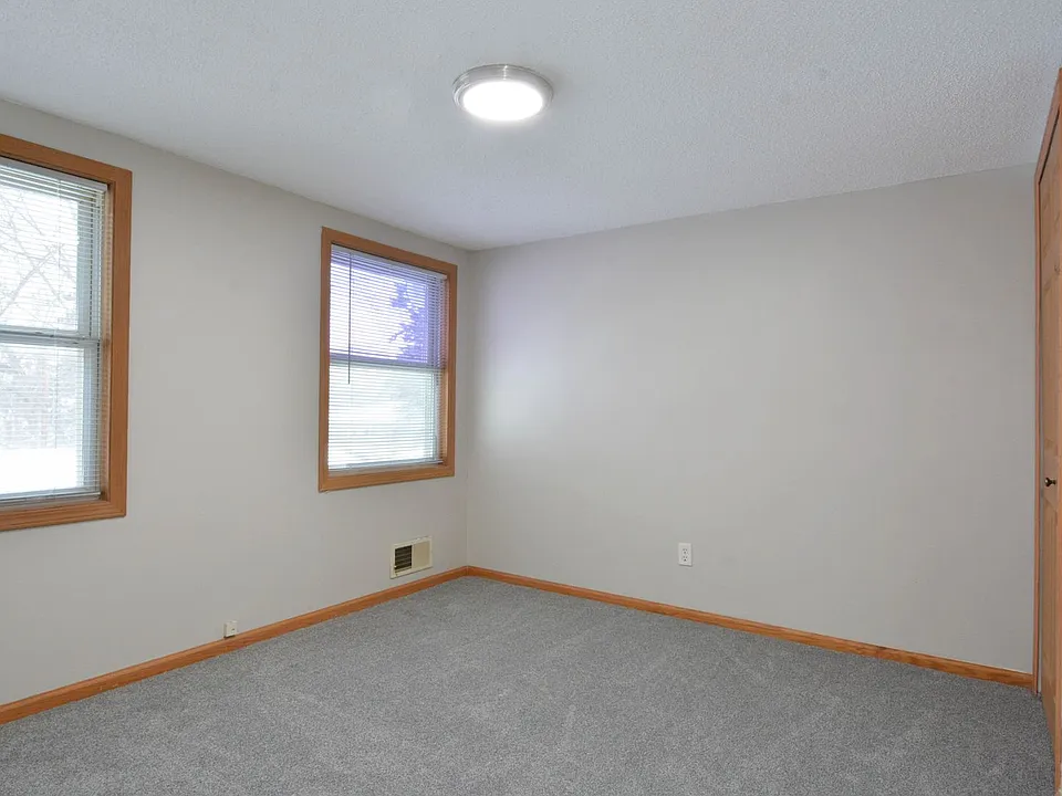 2153 Green - BRRE