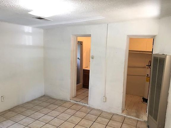 3rd image of 517 E Las Cruces Ave APT 2
