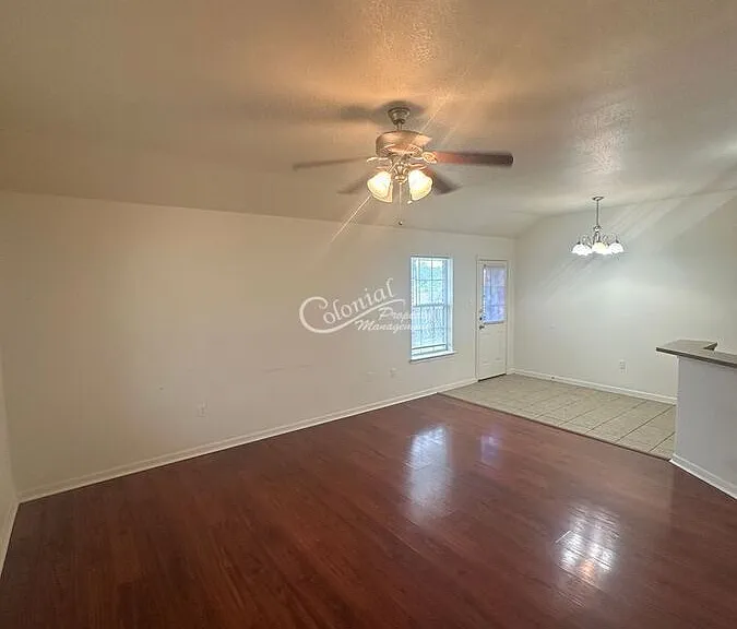 3204 Baldwin Loop #B — Photo 4