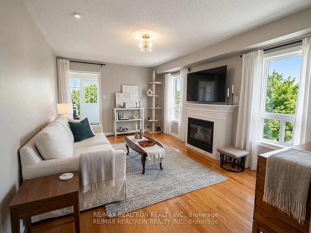 3 bed, $3,400 — Photo 4