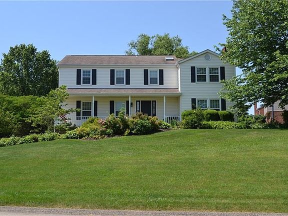 2nd image of 2248 Woodmont Dr