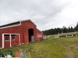 615 Arrowhead Rd, Camano Island, WA 98282