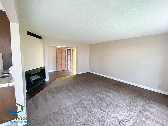 3rd image of 917 El Lisa Dr APT B