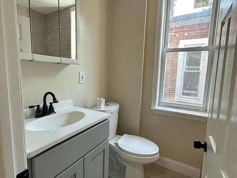 1715 N Taney St — Photo 19
