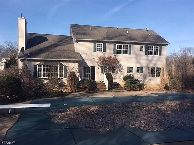 2nd image of 12 Elizabeth Ave