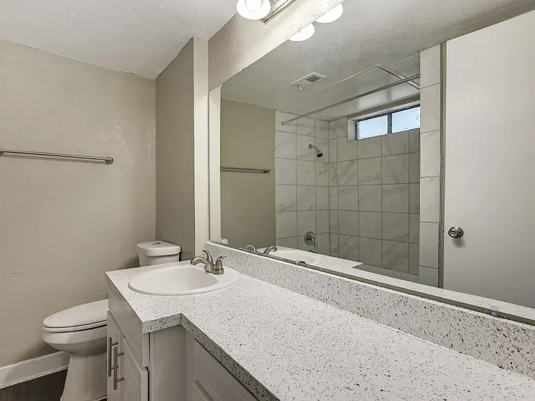 Franciscan Apartment Homes — Photo 10