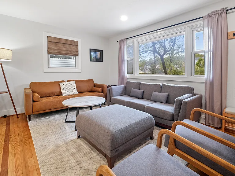 226 Sunset Ave — Photo 6