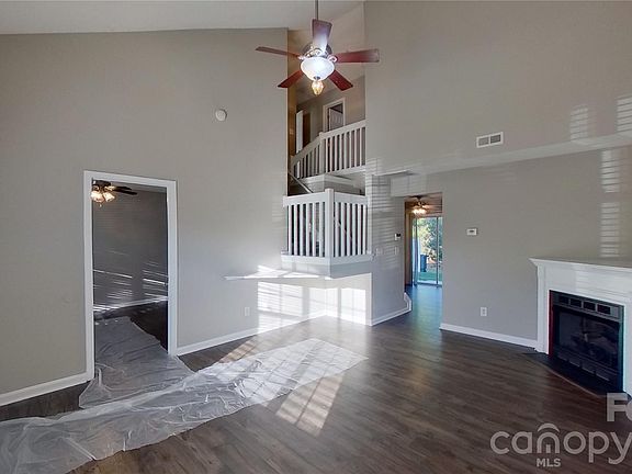3rd image of 14271 Tranters Creek Ln