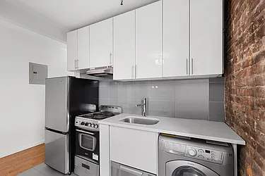 Rented by Living New York