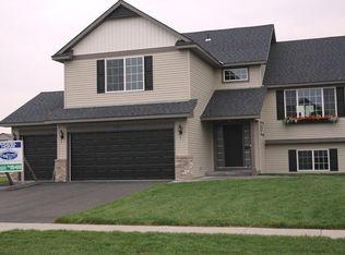 2312 Harbor Dr, Northfield, MN 55057
