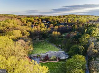 3 Starlight Farm Dr, Phoenix, MD 21131