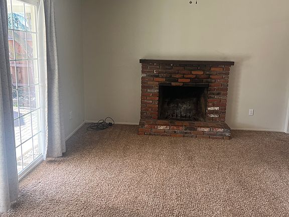 5th image of 436 Cloverland Way