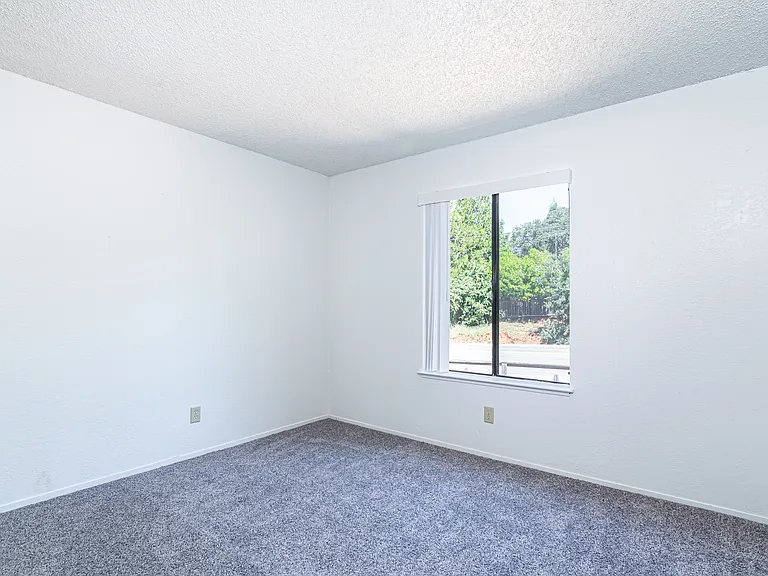 3101 Garden Cir #15 — Photo 7