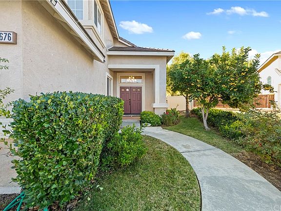 3rd image of 29676 Gracilior Dr