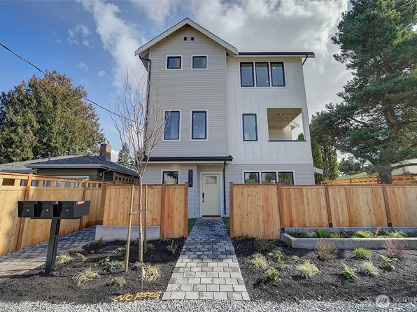 10218 40th Avenue SW, Seattle, WA 98146