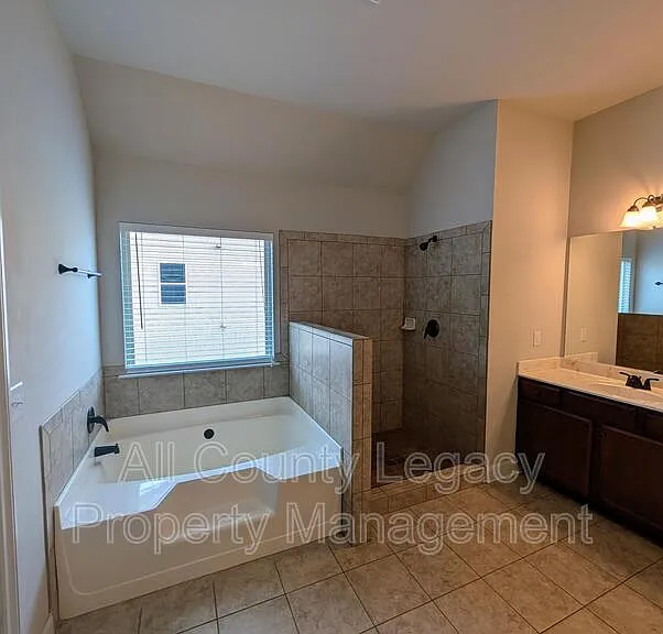 526 Georgia Cir — Photo 9