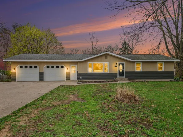 2506 Brookdale Dr, Holland, MI 49424