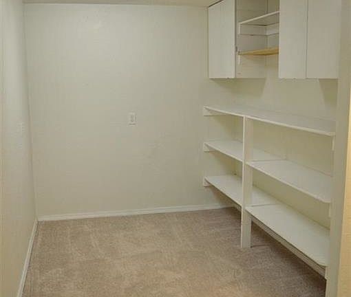 5th image of 1224 Wild Rose Ave