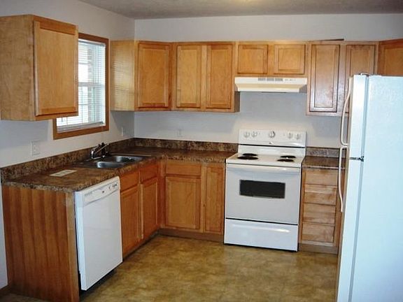 5th image of 907 9071/2 W Cherry St