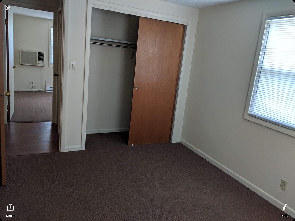 1st image of 220 W Elm St APT 3