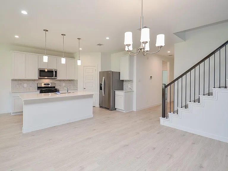 4218 Berwick Park Ln — Photo 9