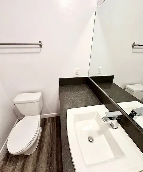 440 N Hayworth Ave #112 — Photo 8