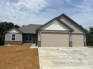 10716 Trenton Ln, Foristell, MO 63348